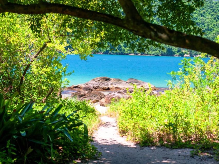 Idyllic Islands Private Speedboat Tour in Paraty - What the five-hour schedule feels like