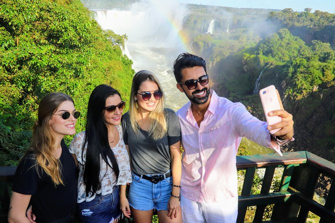 Iguassu Falls Brazilian Side: Macuco Safari, Helicopter Flight and Bird Park - The Brazilian-side walkways and the 275 falls