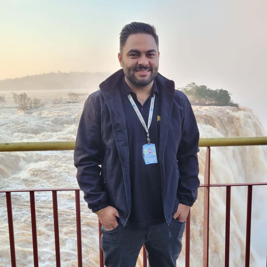 Iguassu Falls: Brazilian Side Private Tour - What the guides add to the day