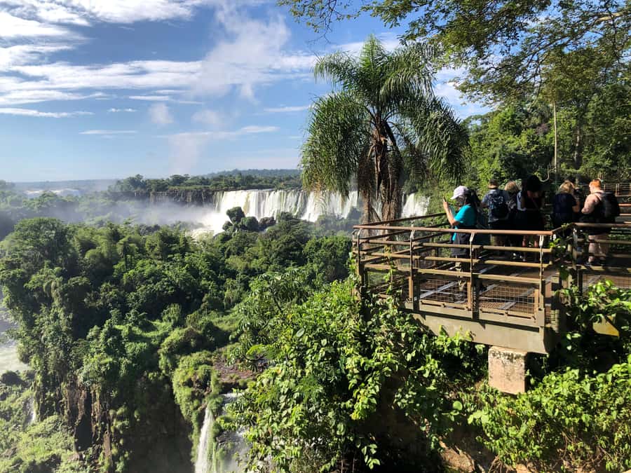 Iguassu Waterfalls: 1 Day Tour Brazil and Argentina's sides - Why seeing both sides in one day matters