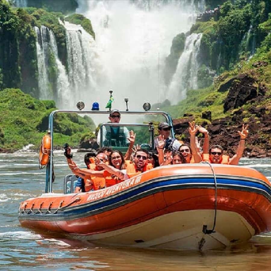 Iguazu Falls: Brazil & Argentina in One Day (Private) - Border crossings are part of the experience
