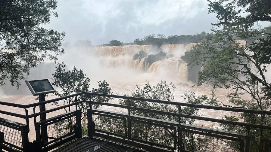 Iguazu Falls: Brazil & Argentina in One Day (Private) - Who will get the most from this tour
