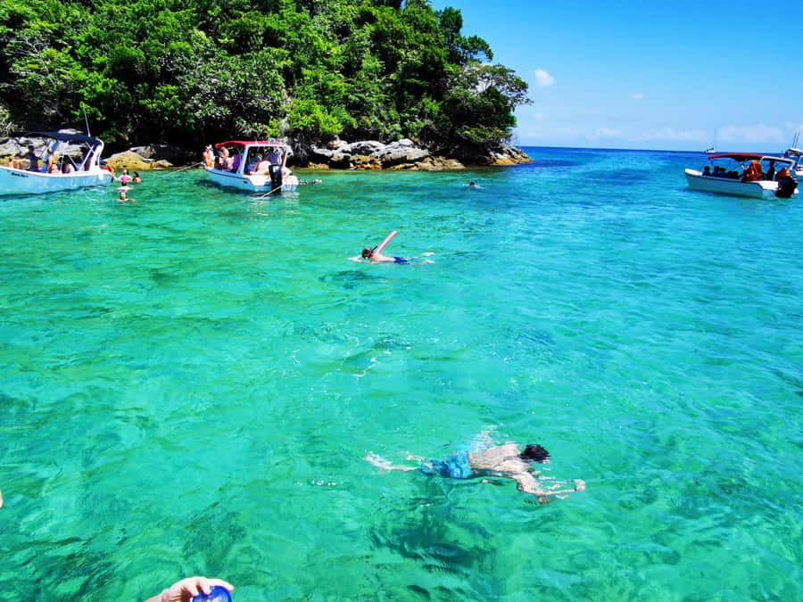 Ilha Grande: 6-Hour Speedboat Tour to Blue and Green Lagoons - Why this Ilha Grande boat trip is worth considering