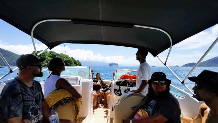 Ilha Grande: 7h Speedboat Tour of Paradise Islands - Who should book this Ilha Grande boat trip?
