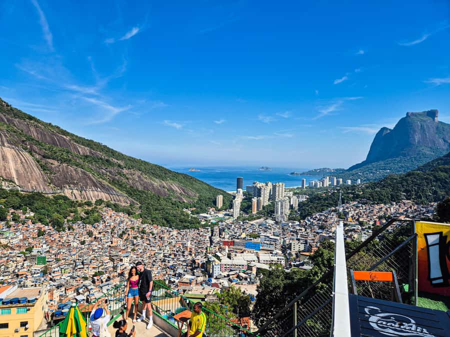 Jeep'n'Culture: Rocinha Favela and Tijuca Rainforest Tour - Hearing Rocinha’s story from a guide