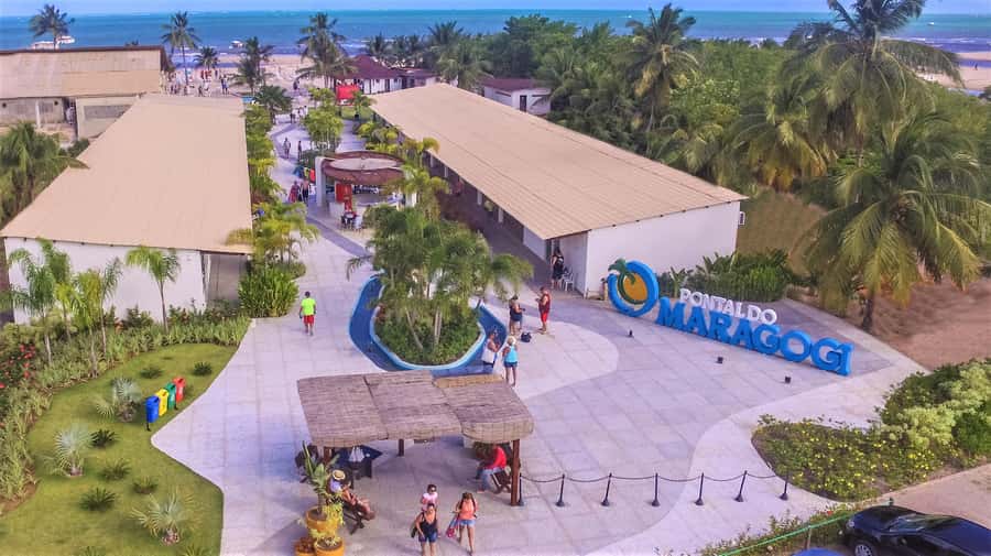 Maceio: Tour to Maragogi Beach - Choosing the catamaran ride to the galleys