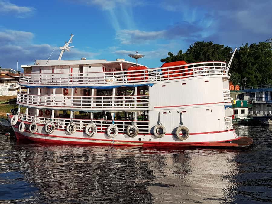 Manaus to Belem 5-Day Local Boat Trip - Days two and three: hours on the Amazon River