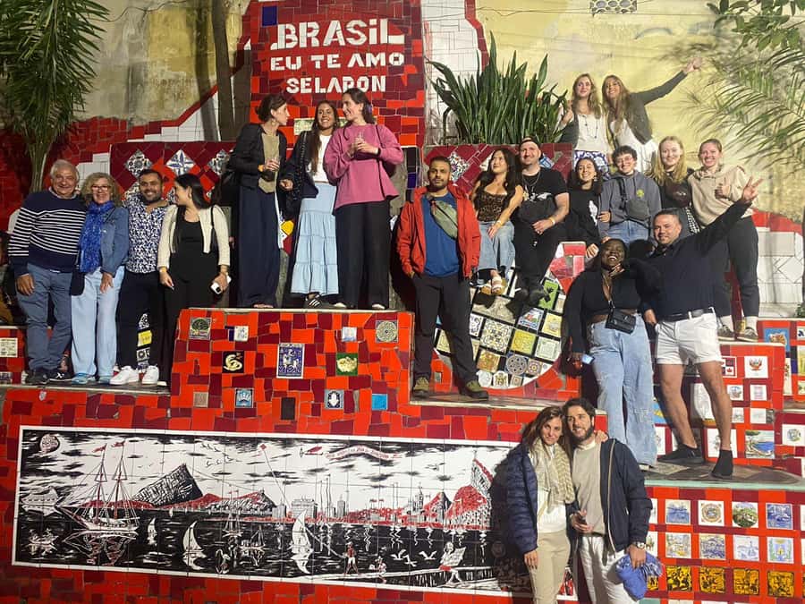 More than a Pub Crawl: An Authentic Night Experience in Rio - What the guides add to the experience