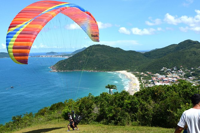 Paragliding flight with instructor in Florianópolis - Meeting at São João do Rio Vermelho