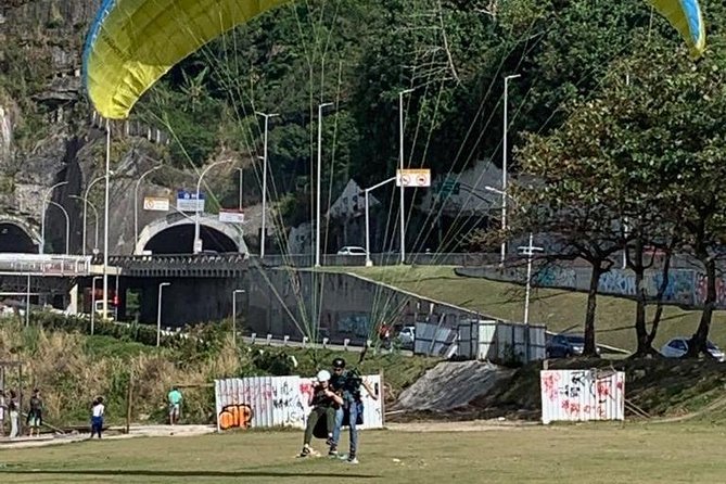 Paragliding in Rio de Janeiro - Meeting in São Conrado
