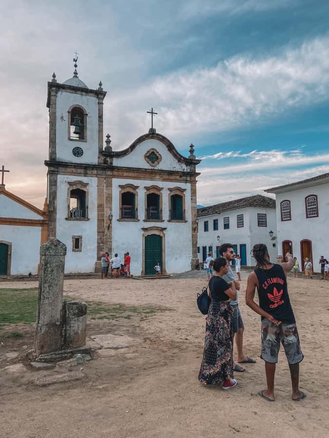 Paraty: Historic Centre Walking Tour & Cachaça Tasting - Why Paraty makes a walking tour worthwhile