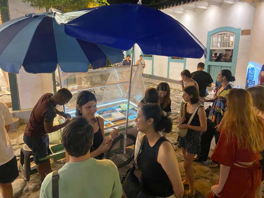 Paraty: Historic Centre Walking Tour & Cachaça Tasting - Reading Paraty’s colonial streets