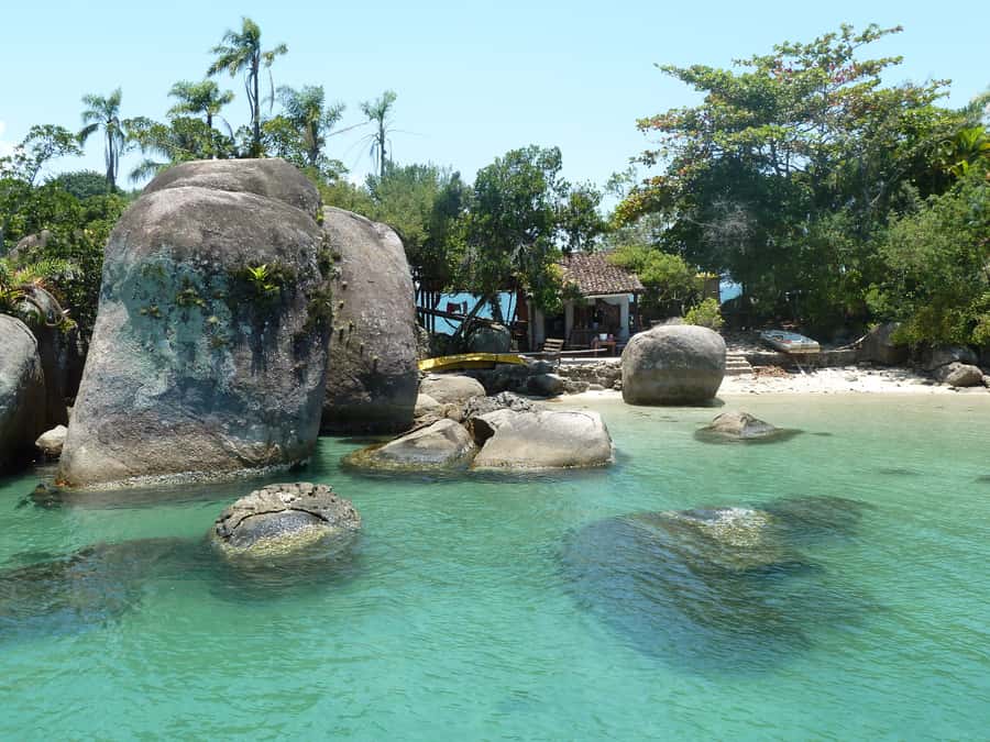 Paraty: Schooner Boat Tour with Beaches and Snorkeling - Key points to know before booking