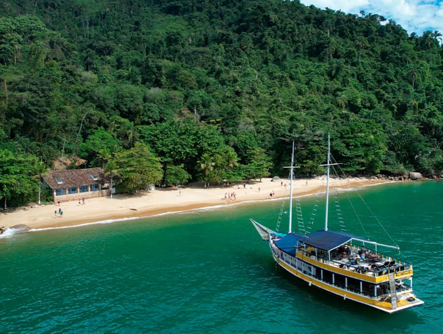 Paraty: Schooner Boat Tour with Beaches and Snorkeling - Who should book this Paraty schooner tour?
