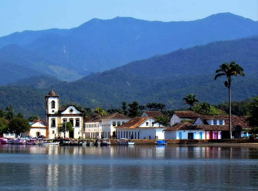 Paraty: Schooner Boat Tour with Beaches and Snorkeling - Starting at Av. Roberto Silveira 479