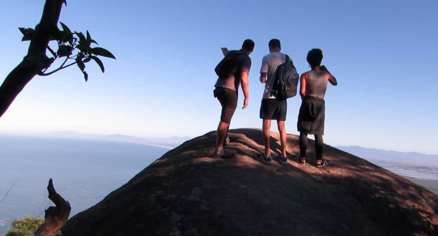 Pedra do Telégrafo Hike and Beach Full-Day Tour - The climb through Pedra Branca State Park