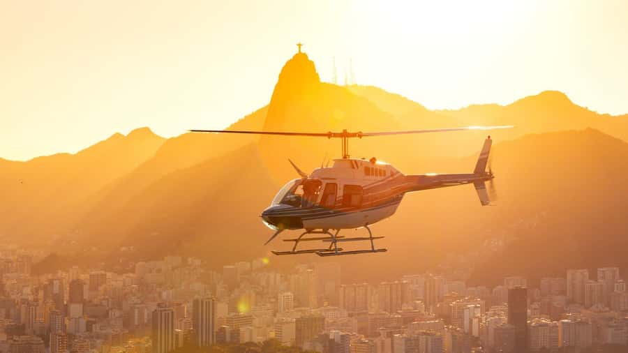Private Helicopter tour - Rio de janeiro in 30min - Rodrigo de Freitas Lagoon and the final highlight