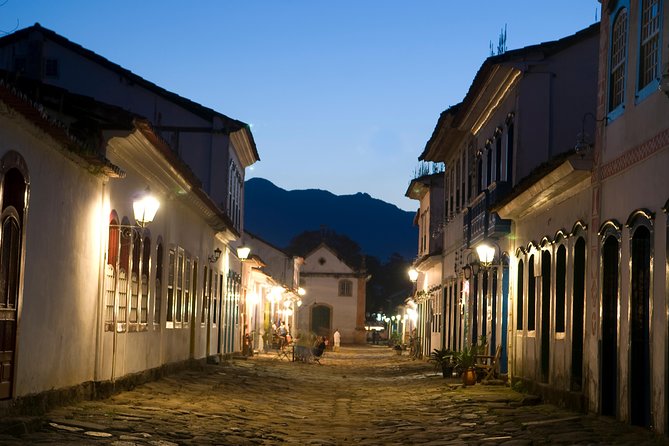 Private walk tour of Paraty's historical center - BY PARATY TOURS - Santa Rita and Paraty’s religious character