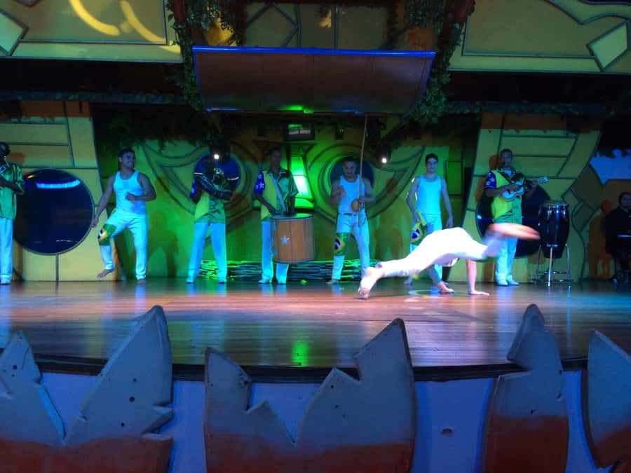 Rafain Palace: Barbecue Dinner Show - Why the tango adds balance to the program