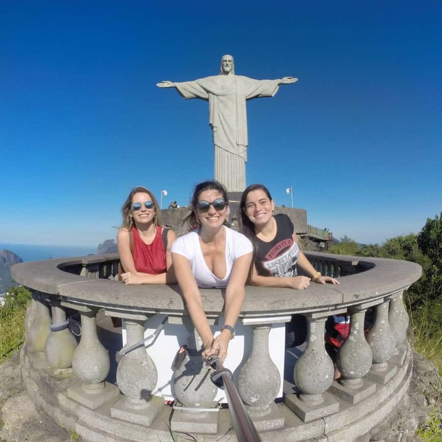 Rio Airport Layover: Christ the Redeemer & Sugarloaf Tour - Who should book this airport tour?