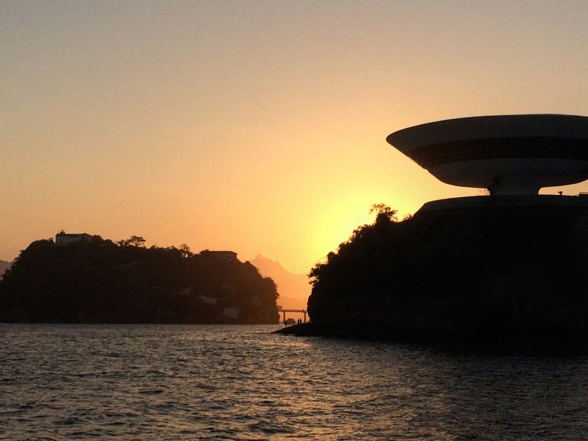 Rio: Boat Tour of Guanabara Bay - Morning sailing or sunset departure?