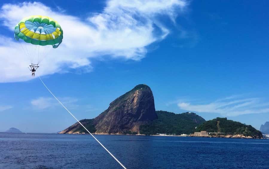 Rio de Janeiro: 2-Hour Boat Trip with Parasailing - Key points to know before you book