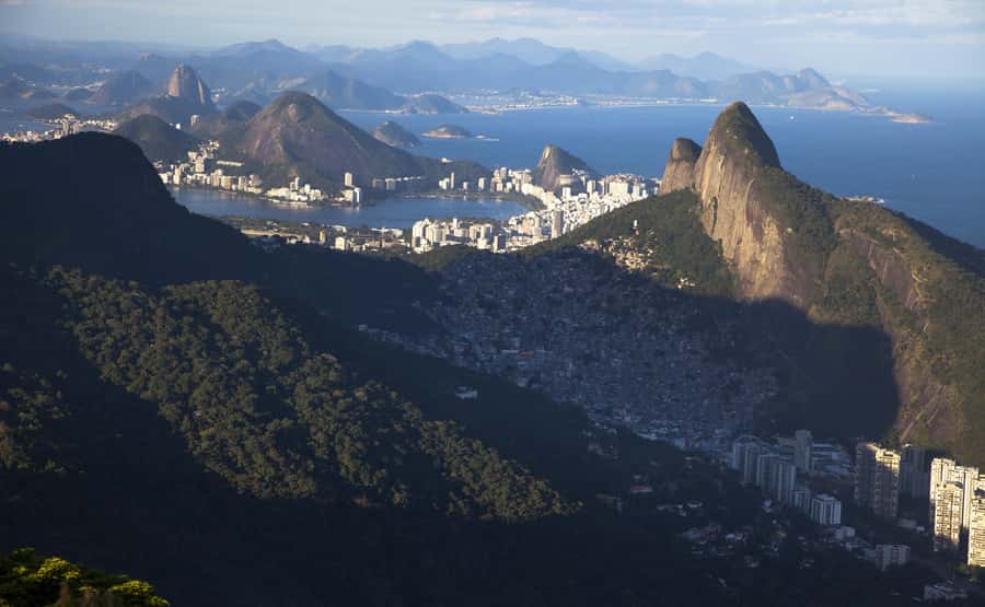 Rio de Janeiro: 45-Min Helicopter Tour with Transfer - Maracanã Stadium adds variety to the route