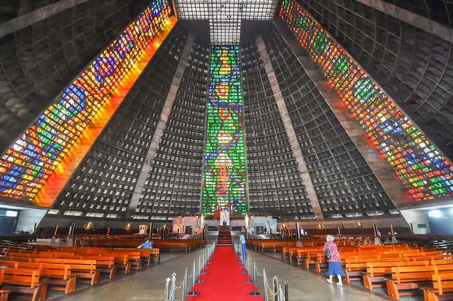 Rio de Janeiro: 6-Stop Highlights of Rio with Lunch - The Sambadrome and Carnival from the outside