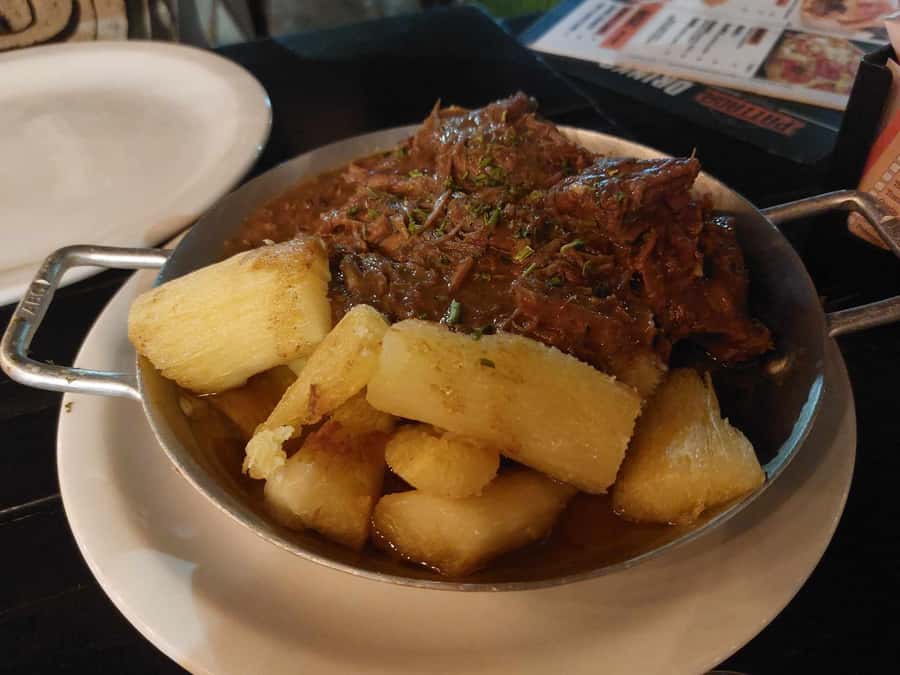 Rio de Janeiro: Barra da Tijuca Walk & Food Tour with Drinks - Why Olegário Maciel works well for a food tour