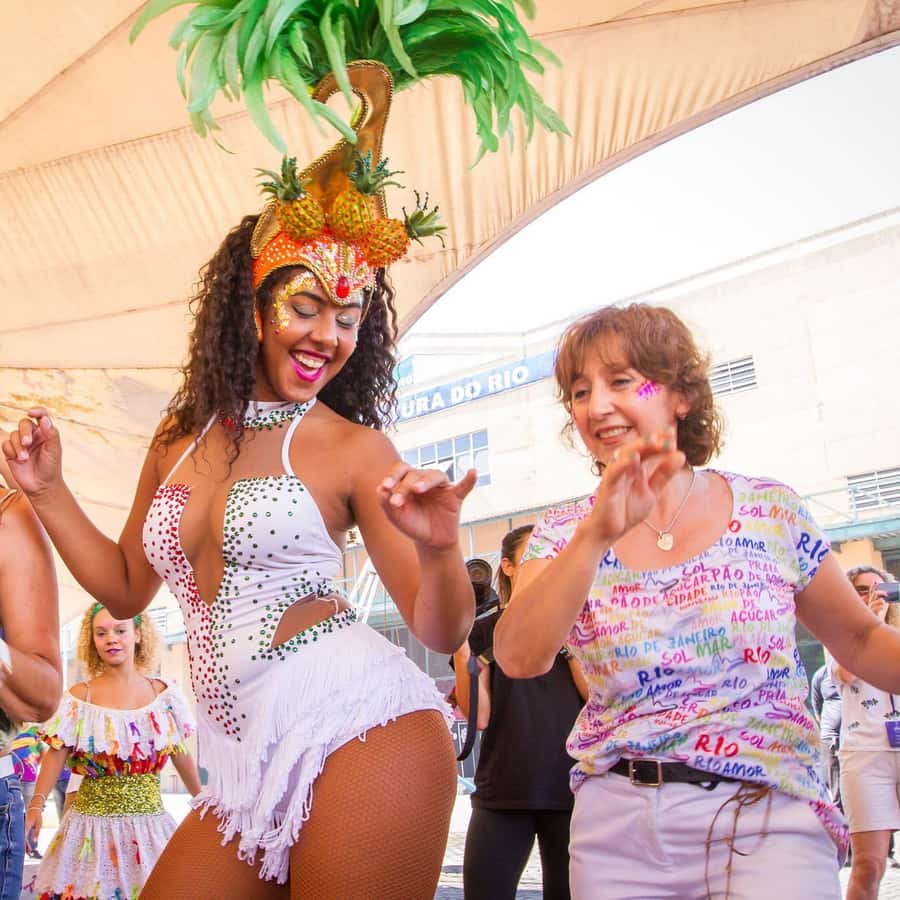 Rio de Janeiro: Carnaval Backstage Tour and Samba Class - What this Rio carnival tour really offers