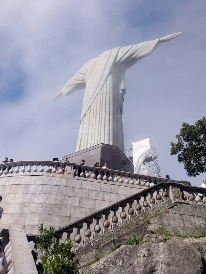 Rio de Janeiro: Christ Redeemer + Sugar Loaf & more + Lunch - The price is attractive only after you count both payments