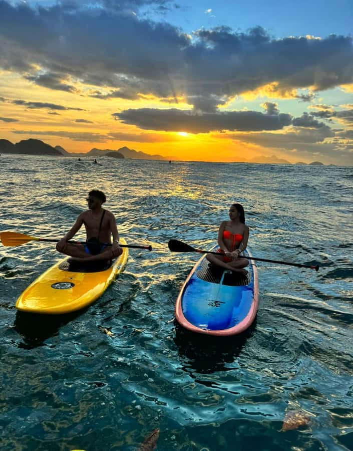 Rio de Janeiro: Copacabana Sunrise Stand Up Paddleboard Tour - Copacabana before the city wakes
