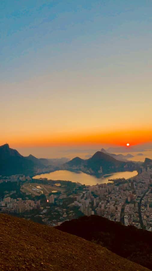 Rio de Janeiro: Dois Irmãos Peak Sunrise, Day or Sunset Hike - Returning to Vidigal and adding breakfast