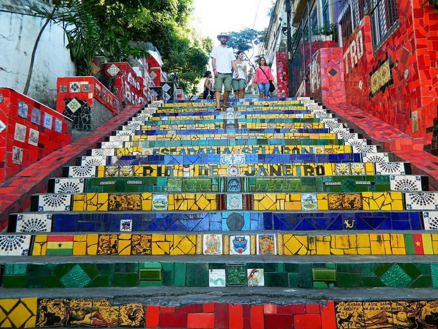 Rio de Janeiro: Half-Day Christ the Redeemer and City Tour - Selarón Steps: color and street art in the city center