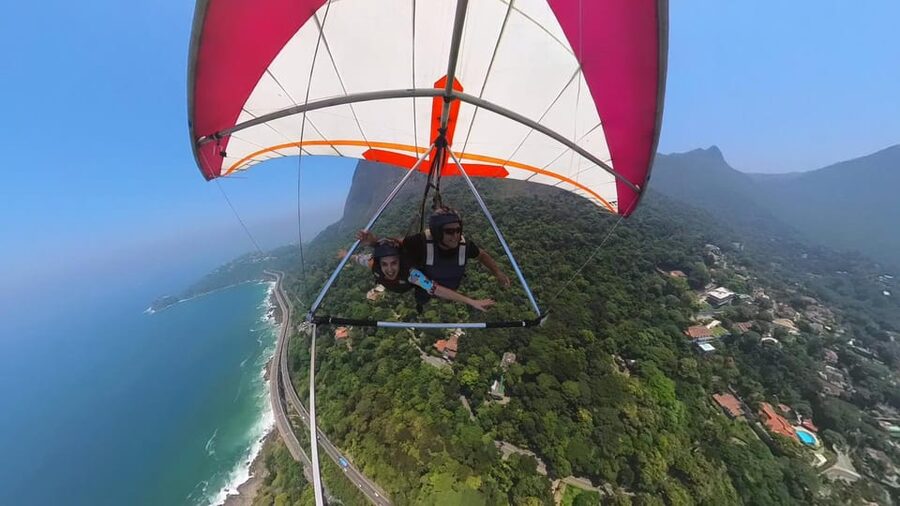 Rio de Janeiro: Hang Gliding or Paragliding Experience - The launch from Pedra Bonita