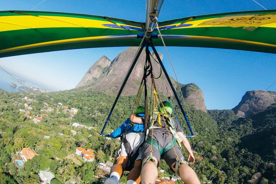 Rio de Janeiro: Hang Gliding Tandem Flight - Rio from above: coast, peaks, and famous landmarks