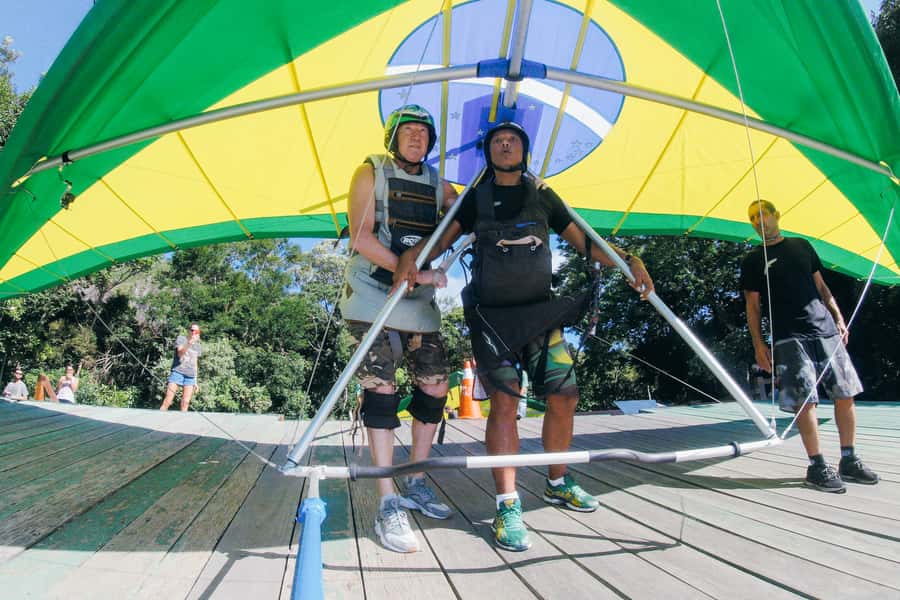 Rio de Janeiro: Hang Gliding Tandem Flight - The São Conrado Beach landing