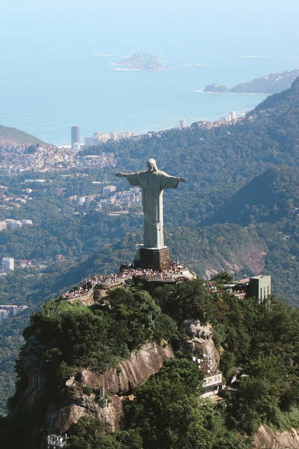 Rio de Janeiro: Helicopter Tour with an unforgettable view - Copacabana and Sugarloaf Mountain