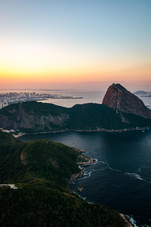 Rio de Janeiro: Helicopter Tour with an unforgettable view - Rodrigo de Freitas Lagoon and Christ the Redeemer