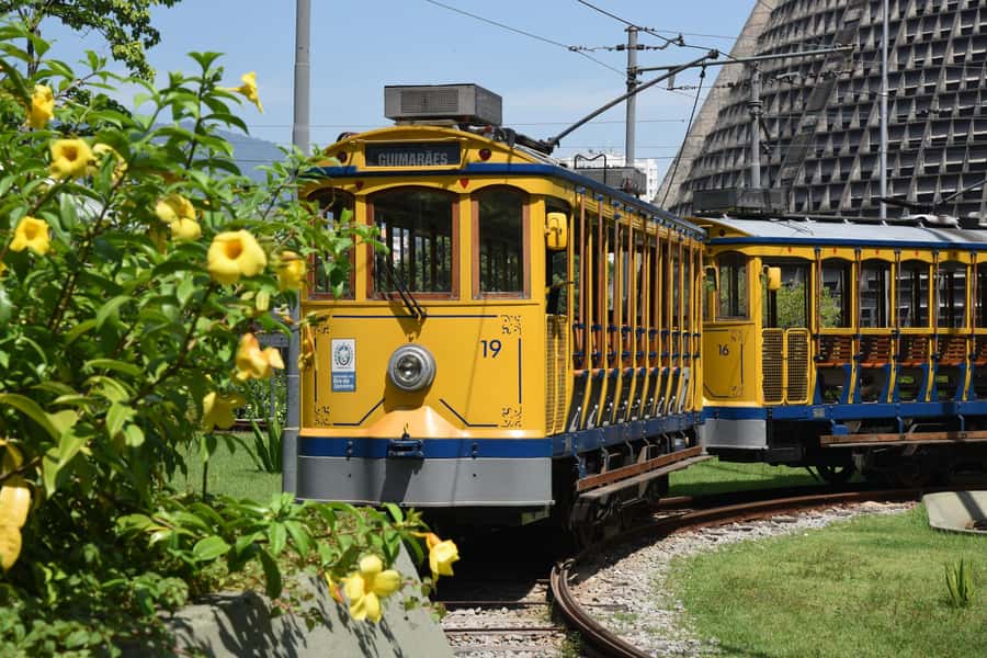 Rio de Janeiro: Lapa and Santa Teresa with Tram Ride - Boarding the bondinho in Downtown