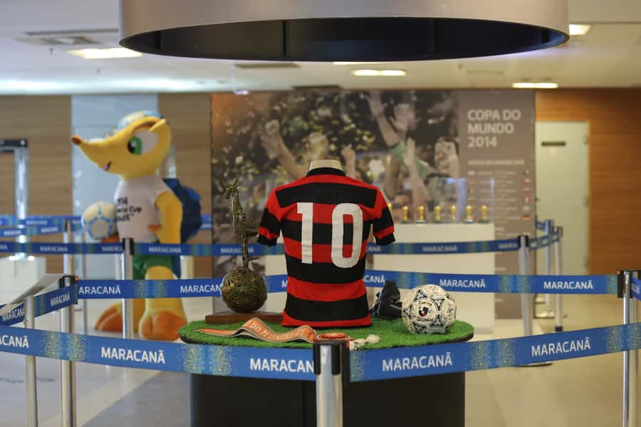 Rio de Janeiro: Maracanã & Flamengo Football Tour - Entering Maracanã Stadium