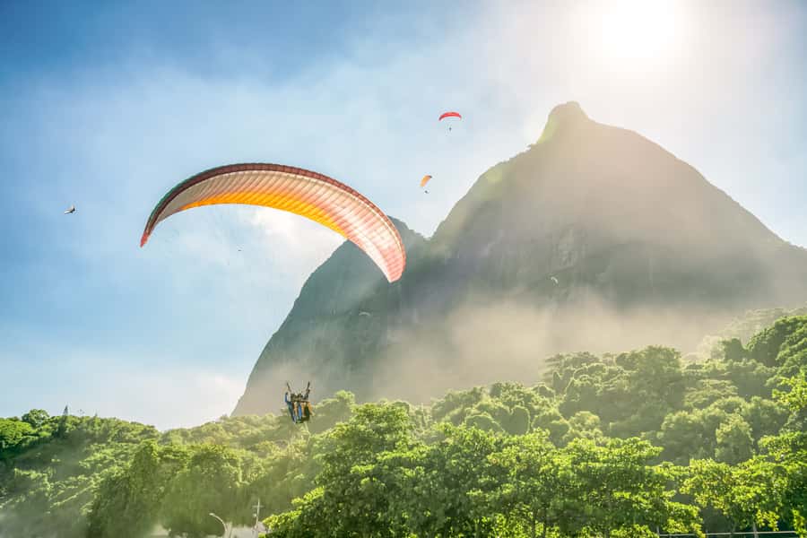 Rio de Janeiro: Paragliding Tandem Flight - The ride up Pedra Bonita