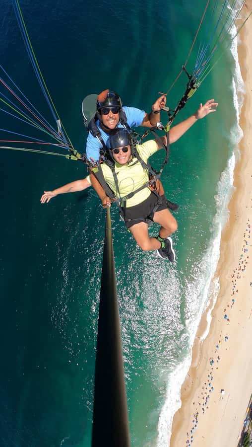 Rio de Janeiro : Paragliding Tandem Flights over Rio - Ten minutes above Rio, sometimes longer