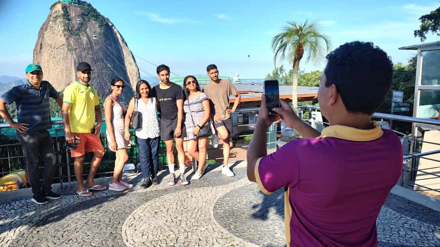 Rio de Janeiro: Private Custom 9-hour Unforgettable tour - Four cable-car rides make Sugar Loaf the day’s finale