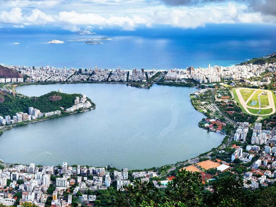 Rio de Janeiro: Private Full-Day Highlights Tour - Corcovado begins with a train through Tijuca National Park