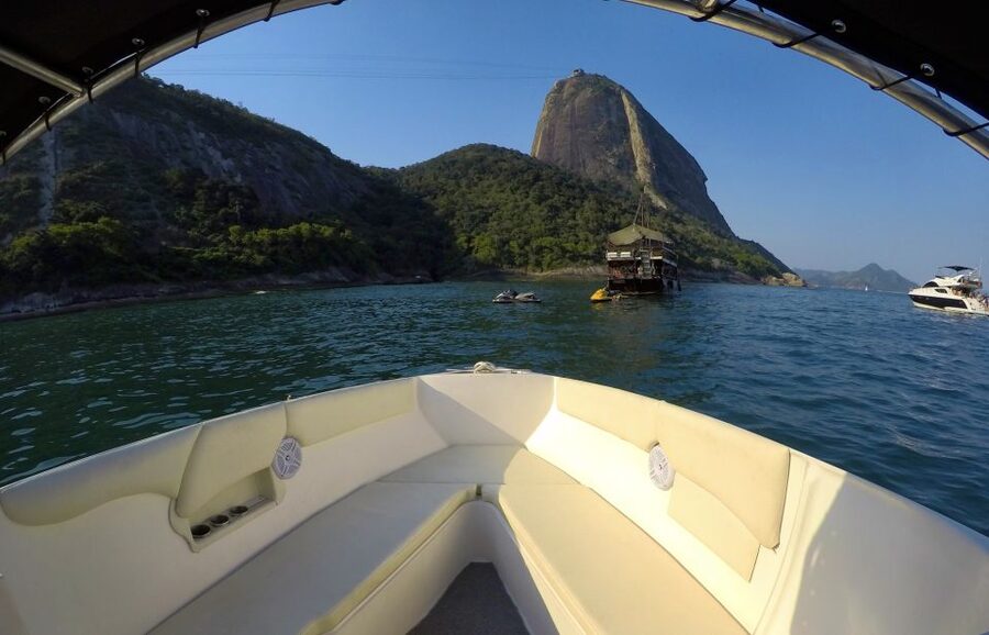 Rio de Janeiro: Private Speedboat Trip - The Urca route and Sugarloaf views