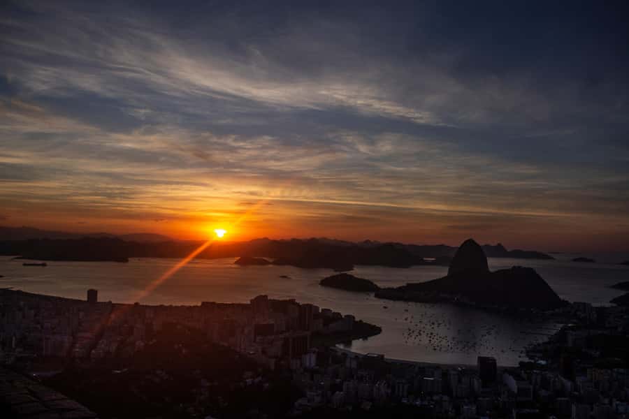 Rio de Janeiro: Private Sunrise Tour at Mirante Dona Marta - The 5:00 AM pickup and the ride uphill