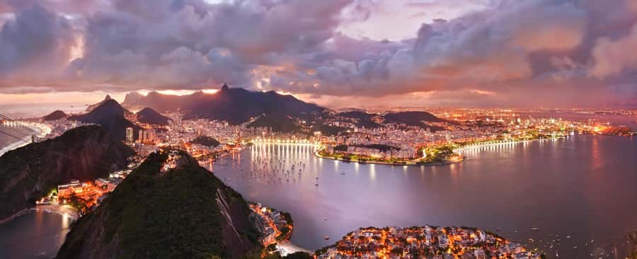 Rio de Janeiro: Private Tour to Corcovado & Sugarloaf - Brazilian buffet lunch arrives after the big views