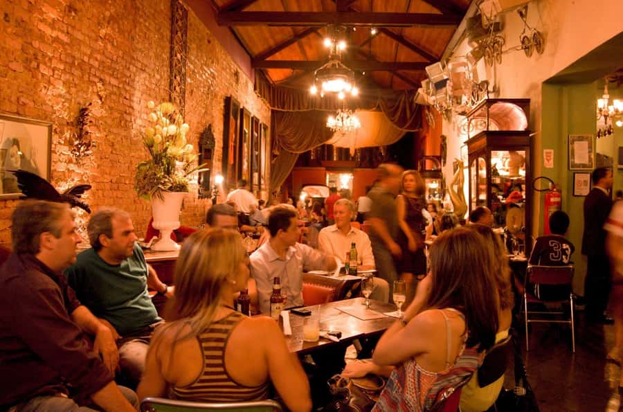 Rio de Janeiro: Rio Scenarium Entrance, Dinner, and Open Bar - Getting into Lapa and using the fast-track entrance