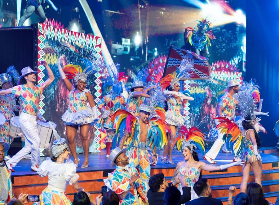Rio de Janeiro: Roxy Dinner Show with Hotel Pickup - The hotel transfer keeps the evening simple
